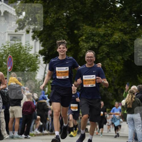 30.08.2026 - Blankeneser Heldenlauf Patografie http://msf.ph/oto/10089298 30.08.2026 11:50:46 Ziel 2105, 2149, 2150, 2209, 2544, 2712, 2732, 2881 meine-sportfotos.de