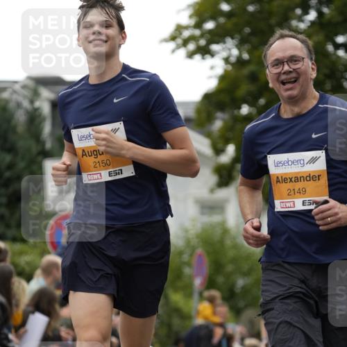 30.08.2026 - Blankeneser Heldenlauf Patografie http://msf.ph/oto/10089305 30.08.2026 11:50:48 Ziel 2149, 2150, 2209, 2544, 2712, 2732, 2881 meine-sportfotos.de