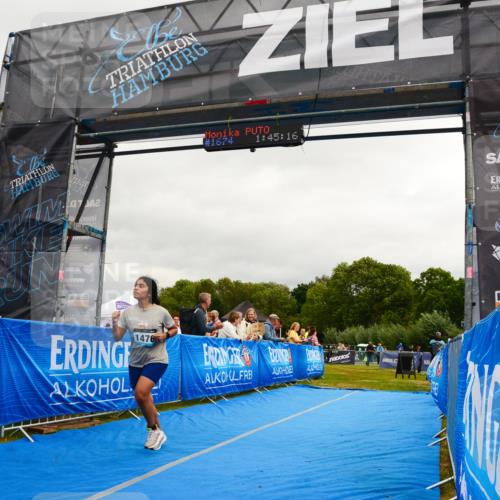 30.08.2026 - Elbe Triathlon Hamburg LAZAROV Photography http://msf.ph/oto/10089306 30.08.2026 12:36:01 Ziel 1476 meine-sportfotos.de