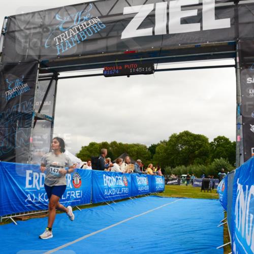 30.08.2026 - Elbe Triathlon Hamburg LAZAROV Photography http://msf.ph/oto/10089308 30.08.2026 12:36:01 Ziel 1476 meine-sportfotos.de