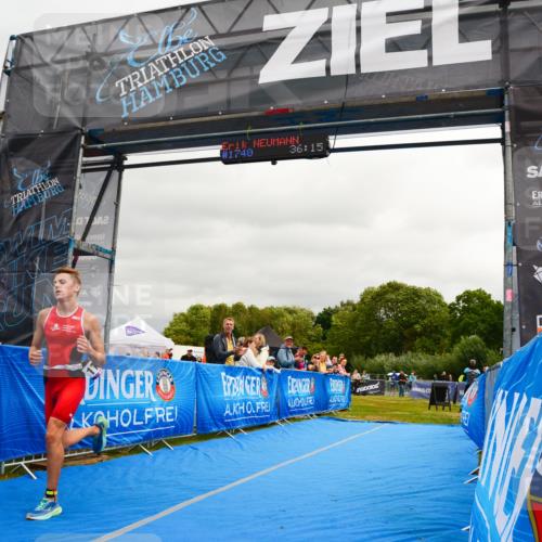 30.08.2026 - Elbe Triathlon Hamburg LAZAROV Photography http://msf.ph/oto/10089331 30.08.2026 12:37:29 Ziel 1736 meine-sportfotos.de