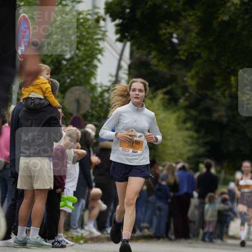 30.08.2026 - Blankeneser Heldenlauf Patografie http://msf.ph/oto/10089339 30.08.2026 11:51:13 Ziel 2158, 2159, 2504, 2799 meine-sportfotos.de