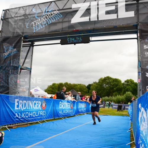 30.08.2026 - Elbe Triathlon Hamburg LAZAROV Photography http://msf.ph/oto/10089351 30.08.2026 12:38:38 Ziel 1594, 1641 meine-sportfotos.de