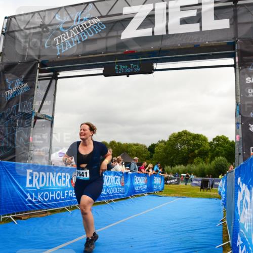 30.08.2026 - Elbe Triathlon Hamburg LAZAROV Photography http://msf.ph/oto/10089361 30.08.2026 12:38:40 Ziel 1594, 1641 meine-sportfotos.de