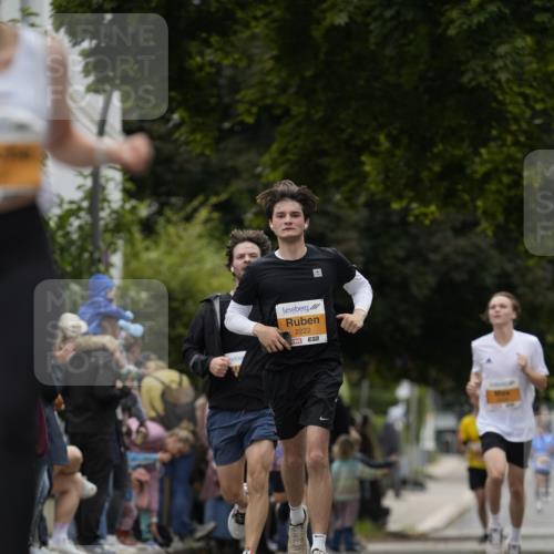 30.08.2026 - Blankeneser Heldenlauf Patografie http://msf.ph/oto/10089369 30.08.2026 11:51:26 Ziel 2222, 2508, 2517, 2835 meine-sportfotos.de