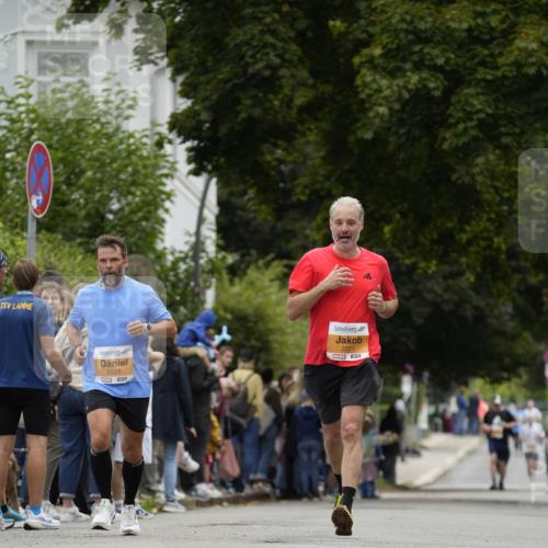 30.08.2026 - Blankeneser Heldenlauf Patografie http://msf.ph/oto/10089406 30.08.2026 11:52:00 Ziel 2221, 2223 meine-sportfotos.de