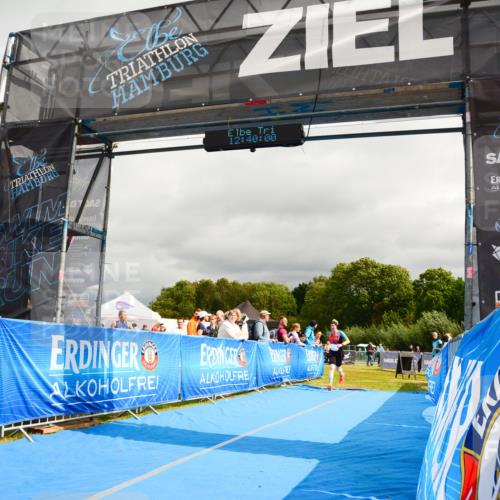 30.08.2026 - Elbe Triathlon Hamburg LAZAROV Photography http://msf.ph/oto/10089415 30.08.2026 12:40:01 Ziel 1677, 1723 meine-sportfotos.de