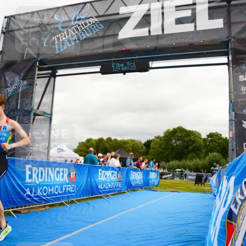 30.08.2026 - Elbe Triathlon Hamburg LAZAROV Photography http://msf.ph/oto/10089445 30.08.2026 12:40:23 Ziel 1725 meine-sportfotos.de