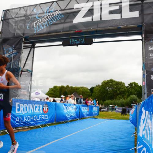 30.08.2026 - Elbe Triathlon Hamburg LAZAROV Photography http://msf.ph/oto/10089470 30.08.2026 12:40:37 Ziel 1634, 1739 meine-sportfotos.de