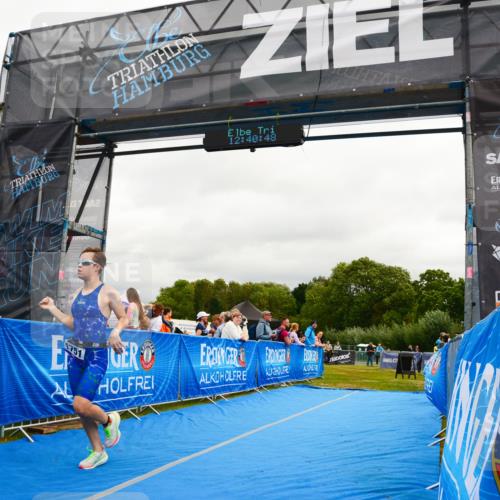 30.08.2026 - Elbe Triathlon Hamburg LAZAROV Photography http://msf.ph/oto/10089477 30.08.2026 12:40:49 Ziel 1751 meine-sportfotos.de