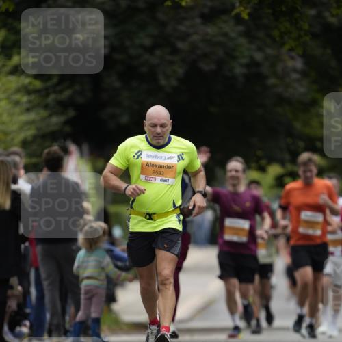 30.08.2026 - Blankeneser Heldenlauf Patografie http://msf.ph/oto/10089480 30.08.2026 11:52:48 Ziel 2016, 2635, 4456 meine-sportfotos.de