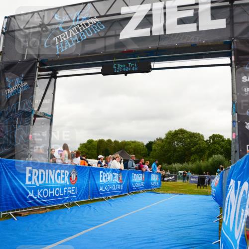 30.08.2026 - Elbe Triathlon Hamburg LAZAROV Photography http://msf.ph/oto/10089483 30.08.2026 12:40:49 Ziel 1751 meine-sportfotos.de