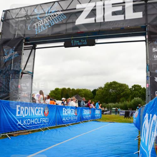 30.08.2026 - Elbe Triathlon Hamburg LAZAROV Photography http://msf.ph/oto/10089484 30.08.2026 12:40:49 Ziel 1751 meine-sportfotos.de