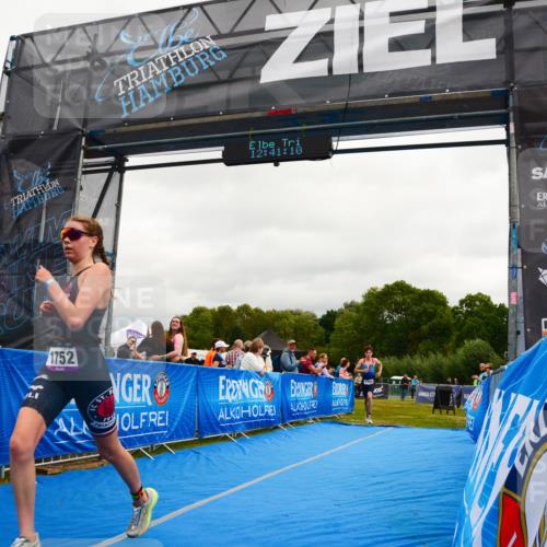 30.08.2026 - Elbe Triathlon Hamburg LAZAROV Photography http://msf.ph/oto/10089490 30.08.2026 12:41:11 Ziel 1726, 1752 meine-sportfotos.de