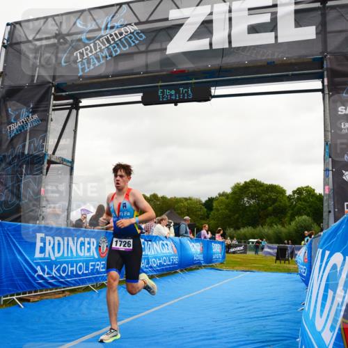 30.08.2026 - Elbe Triathlon Hamburg LAZAROV Photography http://msf.ph/oto/10089501 30.08.2026 12:41:14 Ziel 1726, 1752 meine-sportfotos.de