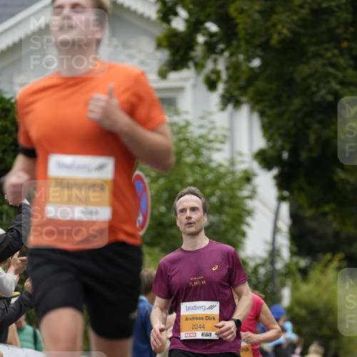 30.08.2026 - Blankeneser Heldenlauf Patografie http://msf.ph/oto/10089503 30.08.2026 11:53:04 Ziel 2173, 2244, 2433, 2533, 2790, 2902 meine-sportfotos.de