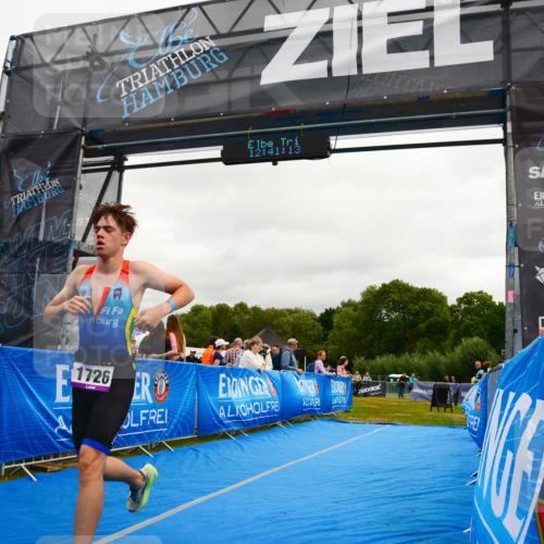 30.08.2026 - Elbe Triathlon Hamburg LAZAROV Photography http://msf.ph/oto/10089505 30.08.2026 12:41:14 Ziel 1726, 1752 meine-sportfotos.de