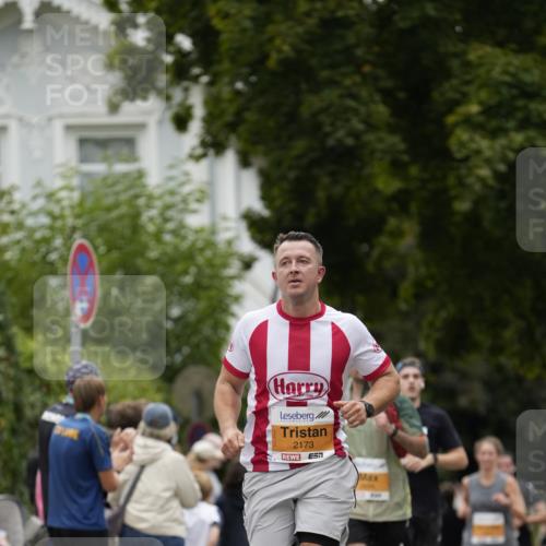 30.08.2026 - Blankeneser Heldenlauf Patografie http://msf.ph/oto/10089514 30.08.2026 11:53:07 Ziel 2173, 2186, 2244, 2433, 2699, 2790, 2902 meine-sportfotos.de