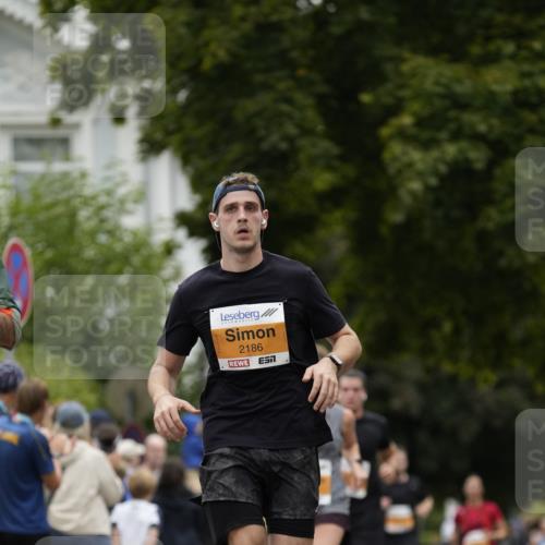 30.08.2026 - Blankeneser Heldenlauf Patografie http://msf.ph/oto/10089520 30.08.2026 11:53:12 Ziel 2004, 2173, 2186, 2244, 2404, 2433, 2699 meine-sportfotos.de