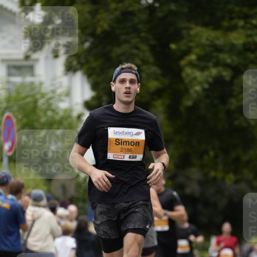 30.08.2026 - Blankeneser Heldenlauf Patografie http://msf.ph/oto/10089523 30.08.2026 11:53:12 Ziel 2004, 2173, 2186, 2244, 2404, 2433, 2699 meine-sportfotos.de