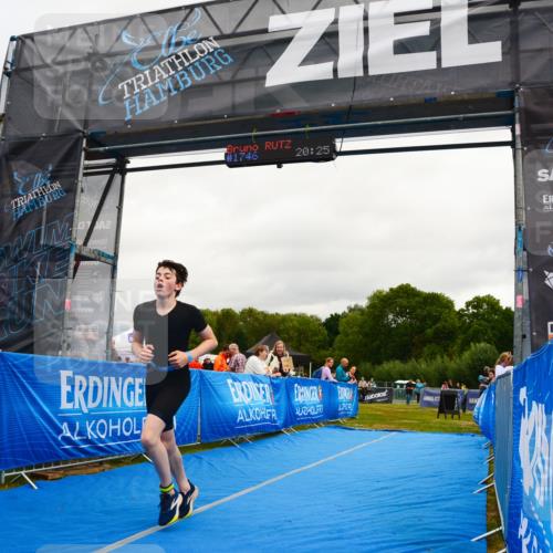 30.08.2026 - Elbe Triathlon Hamburg LAZAROV Photography http://msf.ph/oto/10089539 30.08.2026 12:42:17 Ziel 1727 meine-sportfotos.de