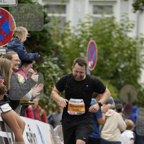 30.08.2026 - Blankeneser Heldenlauf Patografie http://msf.ph/oto/10089541 30.08.2026 11:53:21 Ziel 2004, 2339, 2404, 2453 meine-sportfotos.de