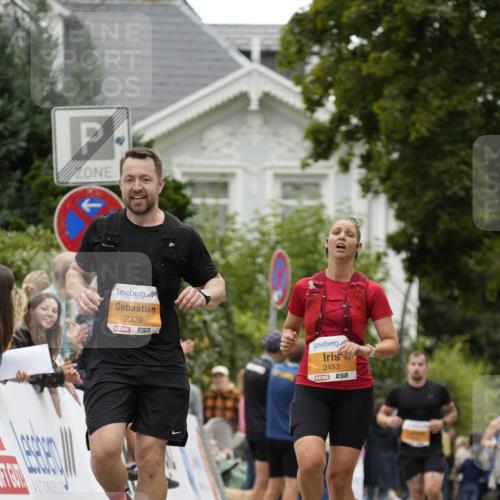 30.08.2026 - Blankeneser Heldenlauf Patografie http://msf.ph/oto/10089550 30.08.2026 11:53:24 Ziel 2004, 2339, 2453, 2486 meine-sportfotos.de