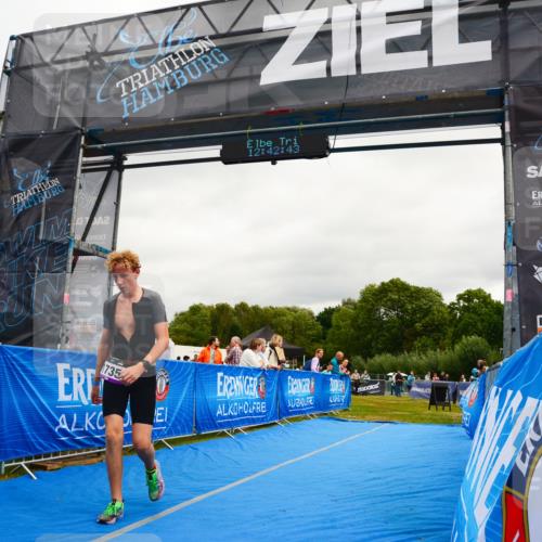 30.08.2026 - Elbe Triathlon Hamburg LAZAROV Photography http://msf.ph/oto/10089555 30.08.2026 12:42:44 Ziel 1735 meine-sportfotos.de