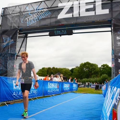 30.08.2026 - Elbe Triathlon Hamburg LAZAROV Photography http://msf.ph/oto/10089556 30.08.2026 12:42:44 Ziel 1735 meine-sportfotos.de