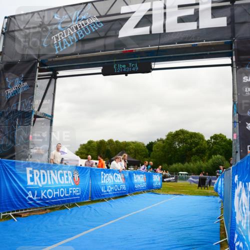 30.08.2026 - Elbe Triathlon Hamburg LAZAROV Photography http://msf.ph/oto/10089566 30.08.2026 12:43:50 Ziel 1742 meine-sportfotos.de