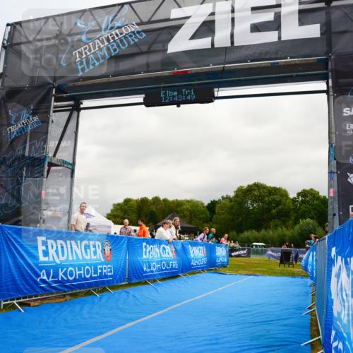 30.08.2026 - Elbe Triathlon Hamburg LAZAROV Photography http://msf.ph/oto/10089567 30.08.2026 12:43:50 Ziel 1742 meine-sportfotos.de