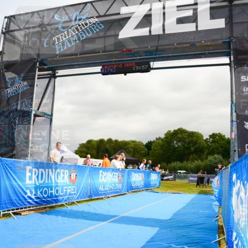 30.08.2026 - Elbe Triathlon Hamburg LAZAROV Photography http://msf.ph/oto/10089577 30.08.2026 12:43:57 Ziel  meine-sportfotos.de