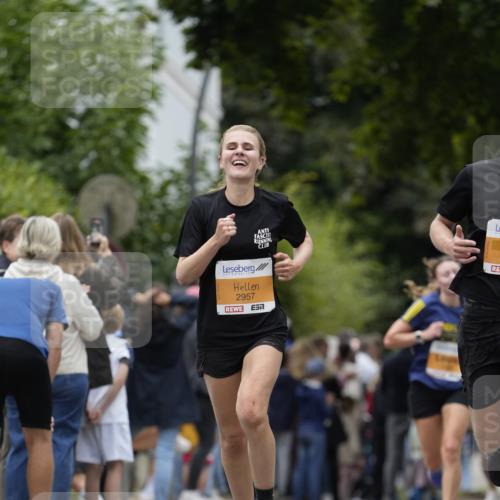 30.08.2026 - Blankeneser Heldenlauf Patografie http://msf.ph/oto/10089593 30.08.2026 11:53:49 Ziel 2942, 2957 meine-sportfotos.de