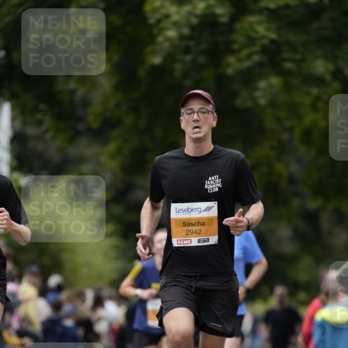30.08.2026 - Blankeneser Heldenlauf Patografie http://msf.ph/oto/10089595 30.08.2026 11:53:50 Ziel 2303, 2942, 2957 meine-sportfotos.de