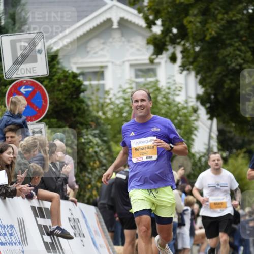 30.08.2026 - Blankeneser Heldenlauf Patografie http://msf.ph/oto/10089612 30.08.2026 11:54:01 Ziel 2247, 2303, 2324, 2468, 2585 meine-sportfotos.de