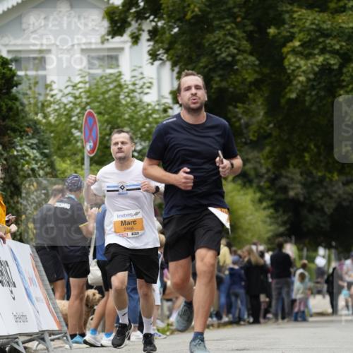 30.08.2026 - Blankeneser Heldenlauf Patografie http://msf.ph/oto/10089621 30.08.2026 11:54:03 Ziel 2247, 2324, 2468, 2585 meine-sportfotos.de
