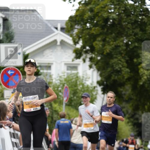 30.08.2026 - Blankeneser Heldenlauf Patografie http://msf.ph/oto/10089642 30.08.2026 11:54:18 Ziel 2327, 2373, 2909 meine-sportfotos.de