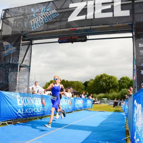 30.08.2026 - Elbe Triathlon Hamburg LAZAROV Photography http://msf.ph/oto/10089647 30.08.2026 12:44:13 Ziel 1747, 1765 meine-sportfotos.de