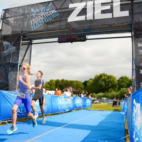 30.08.2026 - Elbe Triathlon Hamburg LAZAROV Photography http://msf.ph/oto/10089651 30.08.2026 12:44:13 Ziel 1747, 1765 meine-sportfotos.de