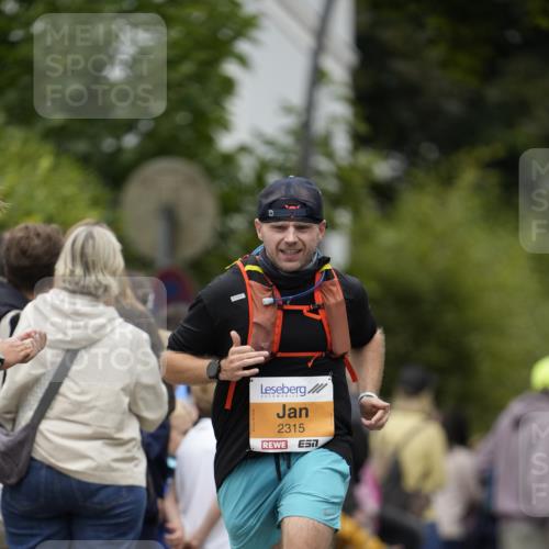 30.08.2026 - Blankeneser Heldenlauf Patografie http://msf.ph/oto/10089653 30.08.2026 11:54:24 Ziel 2315, 2327, 2373, 2909 meine-sportfotos.de