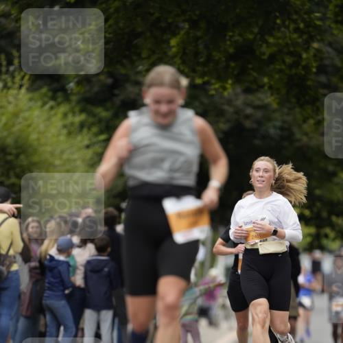 30.08.2026 - Blankeneser Heldenlauf Patografie http://msf.ph/oto/10089726 30.08.2026 11:55:13 Ziel 2649, 2864, 2887 meine-sportfotos.de