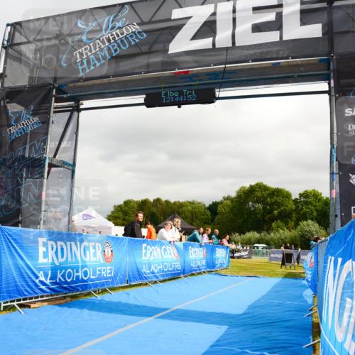 30.08.2026 - Elbe Triathlon Hamburg LAZAROV Photography http://msf.ph/oto/10089739 30.08.2026 12:44:53 Ziel  meine-sportfotos.de