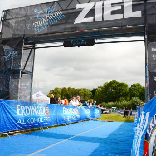 30.08.2026 - Elbe Triathlon Hamburg LAZAROV Photography http://msf.ph/oto/10089760 30.08.2026 12:44:55 Ziel  meine-sportfotos.de