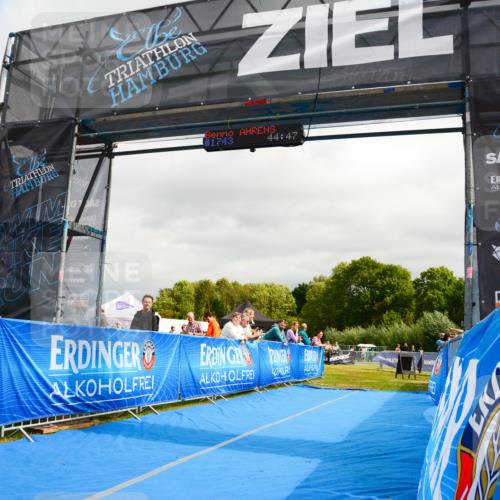 30.08.2026 - Elbe Triathlon Hamburg LAZAROV Photography http://msf.ph/oto/10089772 30.08.2026 12:44:56 Ziel  meine-sportfotos.de