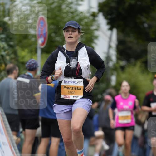 30.08.2026 - Blankeneser Heldenlauf Patografie http://msf.ph/oto/10089794 30.08.2026 11:56:11 Ziel 2392, 2407 meine-sportfotos.de