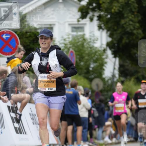30.08.2026 - Blankeneser Heldenlauf Patografie http://msf.ph/oto/10089797 30.08.2026 11:56:12 Ziel 2392, 2407 meine-sportfotos.de