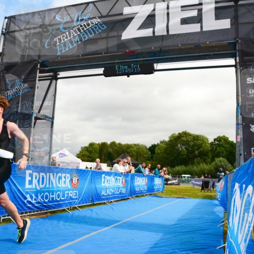 30.08.2026 - Elbe Triathlon Hamburg LAZAROV Photography http://msf.ph/oto/10089806 30.08.2026 12:45:20 Ziel 1733 meine-sportfotos.de