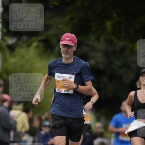 30.08.2026 - Blankeneser Heldenlauf Patografie http://msf.ph/oto/10089840 30.08.2026 11:56:32 Ziel 2507, 2717, 2916, 4206 meine-sportfotos.de