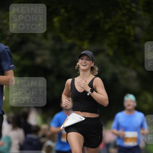 30.08.2026 - Blankeneser Heldenlauf Patografie http://msf.ph/oto/10089842 30.08.2026 11:56:33 Ziel 2507, 2610, 2717, 2916, 4206 meine-sportfotos.de