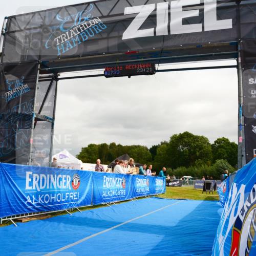 30.08.2026 - Elbe Triathlon Hamburg LAZAROV Photography http://msf.ph/oto/10089843 30.08.2026 12:45:50 Ziel  meine-sportfotos.de